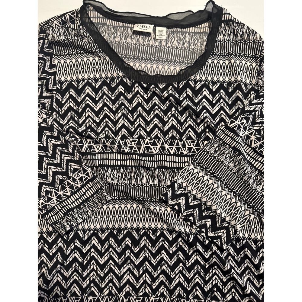 Cato Woman Plus Size 18/20W Black White Geometric Chevron Mesh Trim Top 3/4
